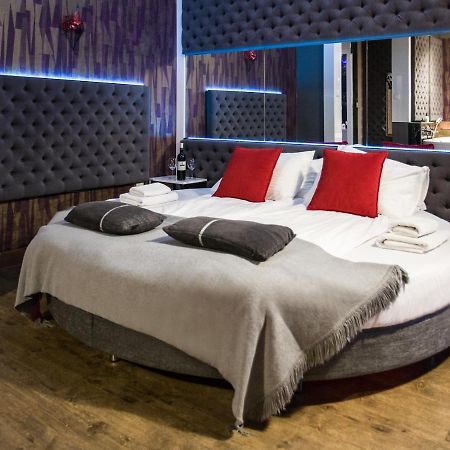 Yourplace Romantic Apartment With Private Patio Красков Екстериор снимка